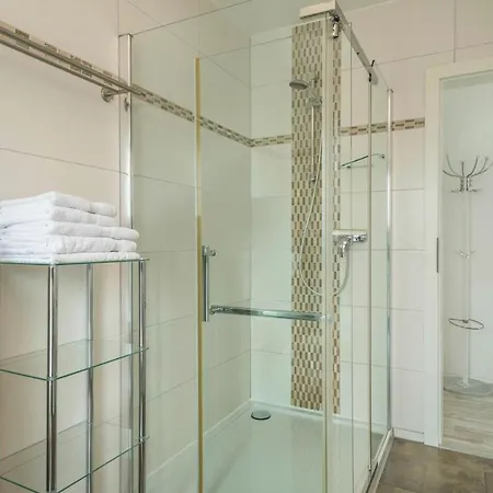 Apartman Familien-apartment 1 Meersburg